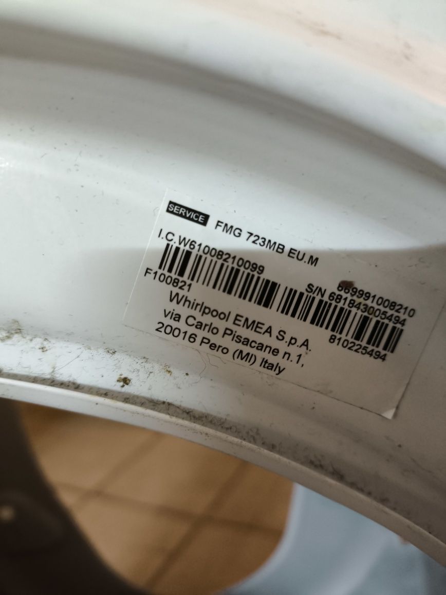 Várias peças máquina lavar roupa Hotpoint Ariston Modelo FMG 723MB.EU