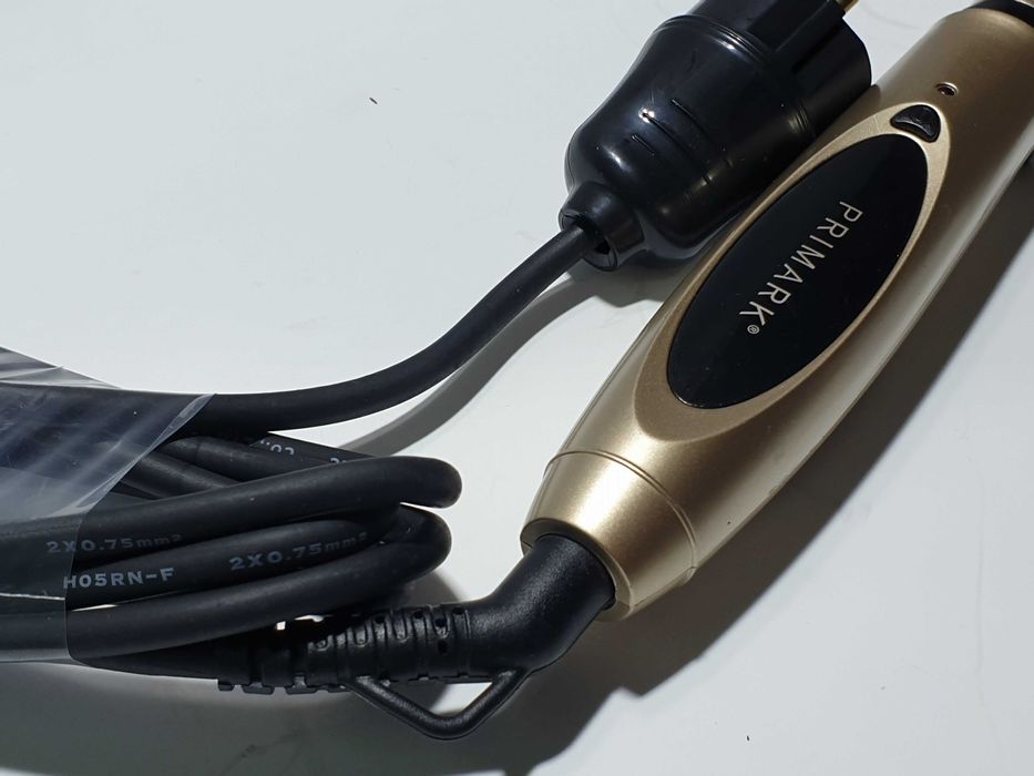 плойка конусна Primark