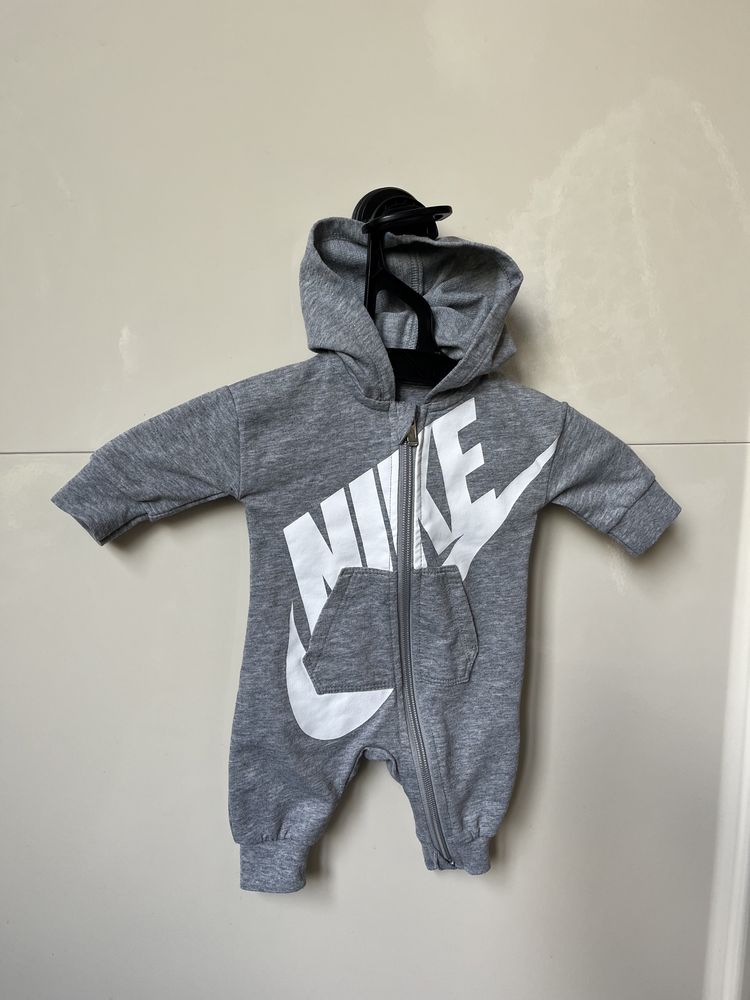Дитячий костюмчик Nike Newborn розмір 50-56 см