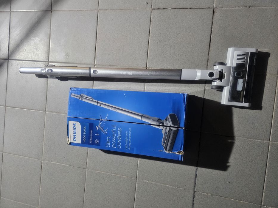 Aspirador Vertical Philips