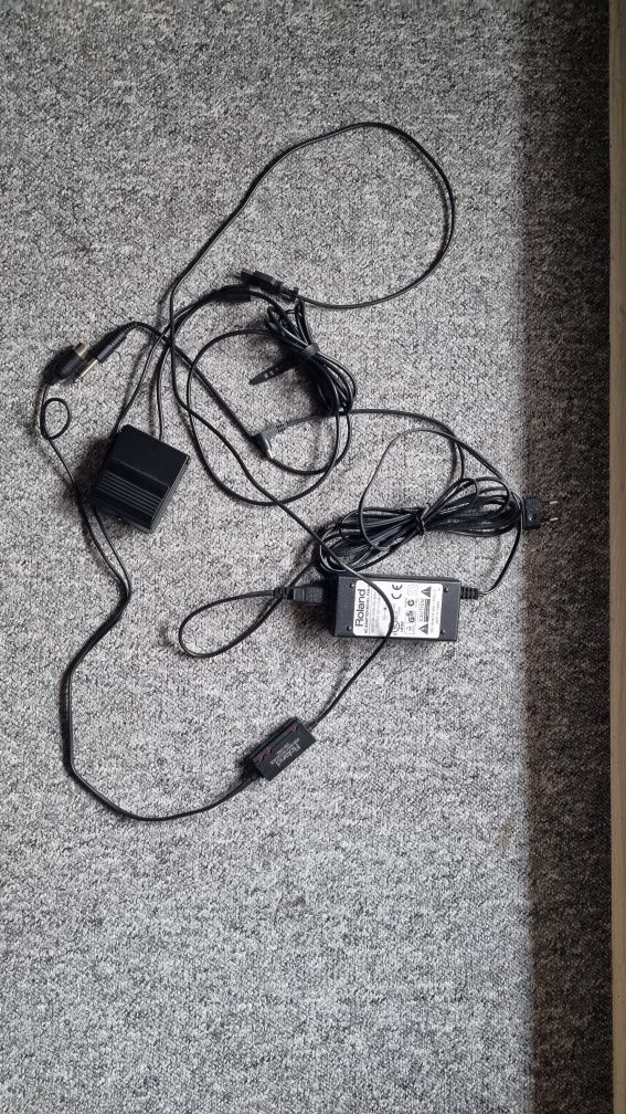 Keyboard Roland EXR - 5, pedał sustain, interfejs MIDI UM ONE USB