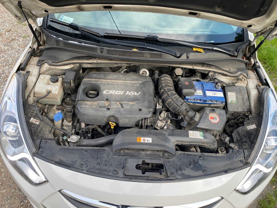 Hyundai i40 CW 1.7CRDi 136KM | Garażowany | 2 komplety kół | DODATKI