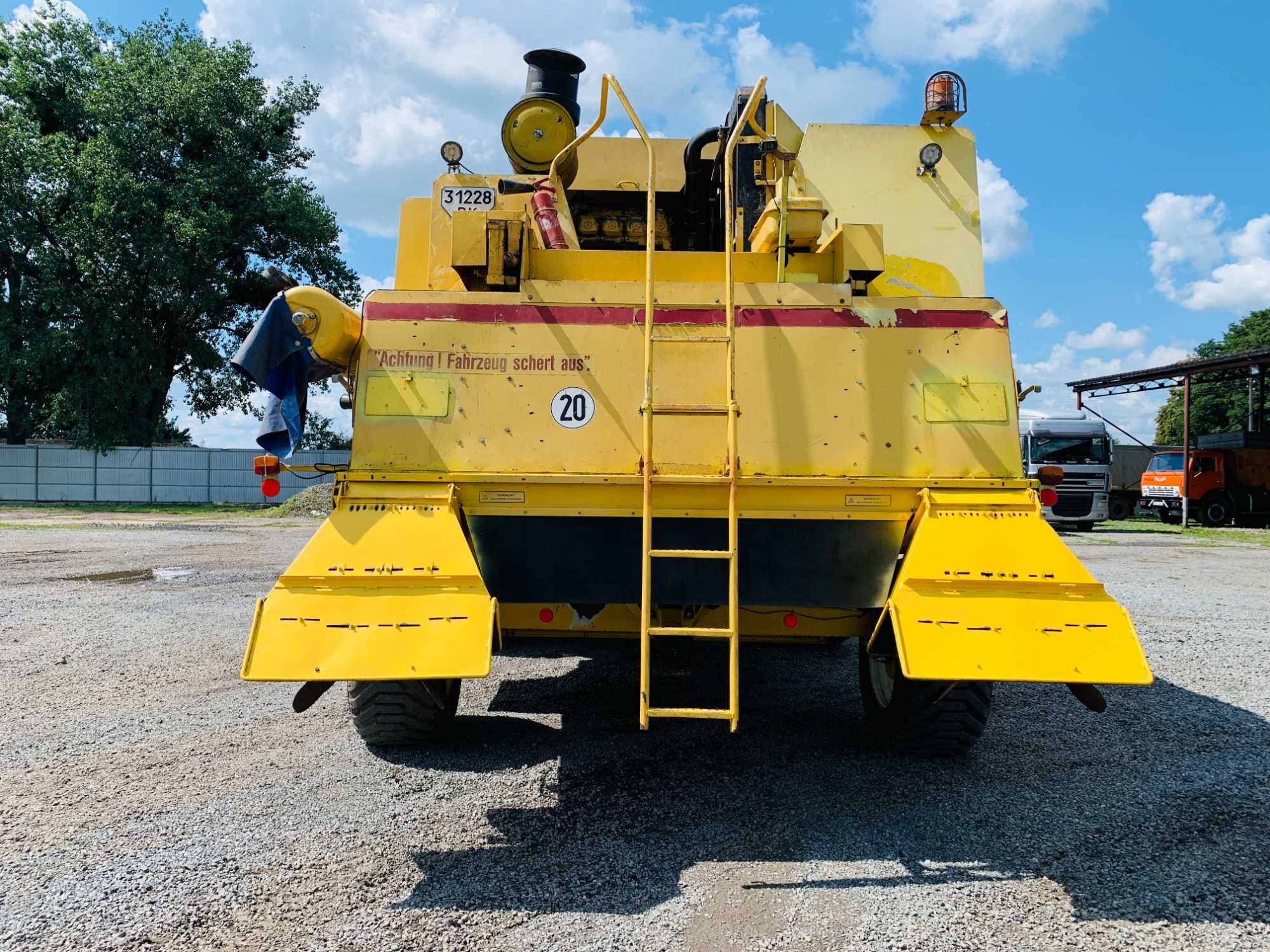 Комбайн New Holland TF46 7.2m