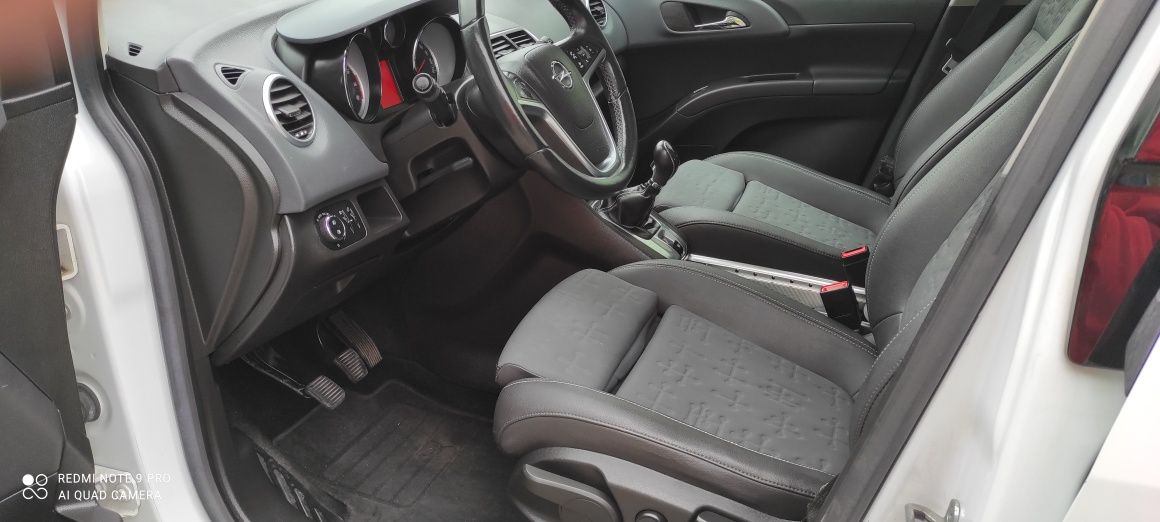 Opel Meriva 1,4 Benzyna 140KM *Navi*Partronik przód i tył*Wzorowy stan