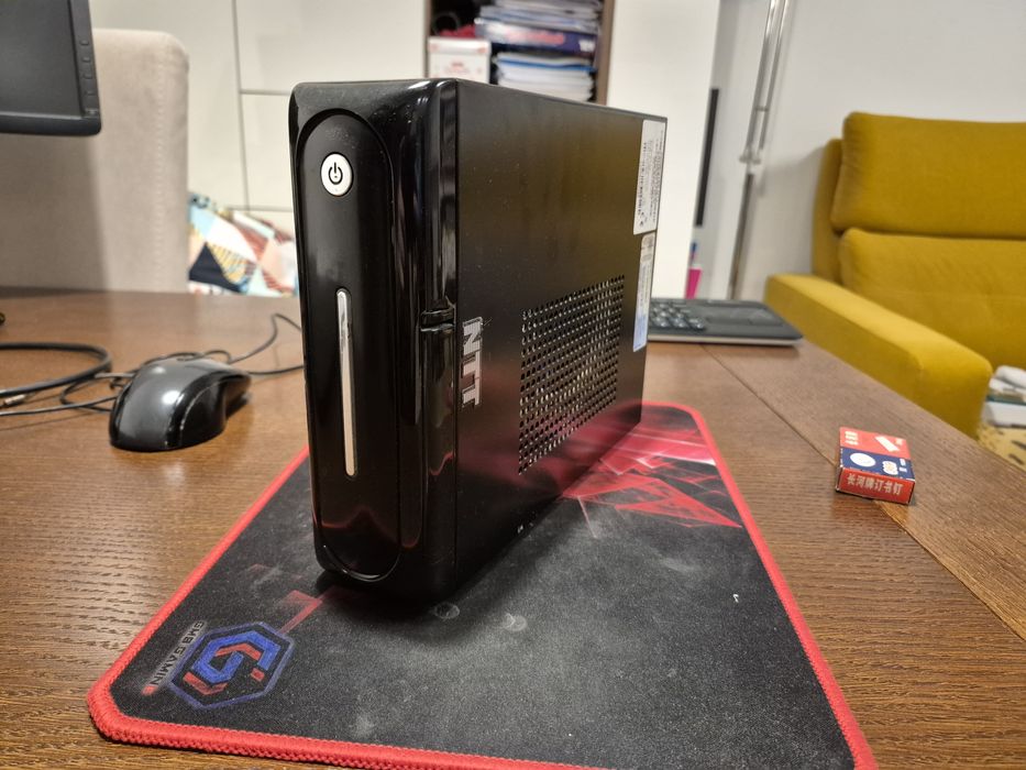 NTT W501M komputer ITX, 8 GB, 480 GB HDD.
