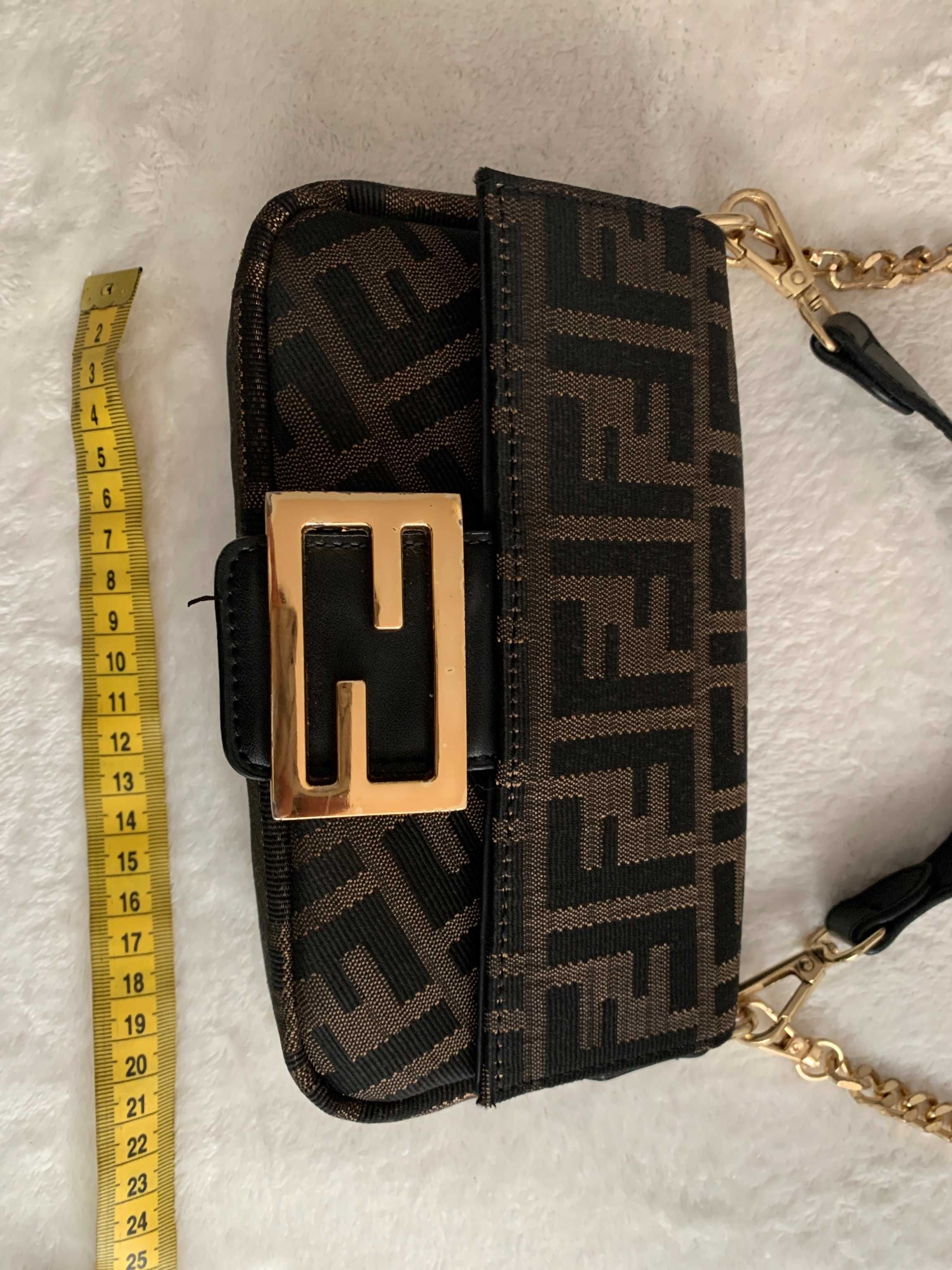 Mala - FENDI baguette