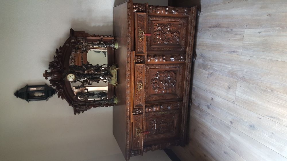 Piękna Stara komoda