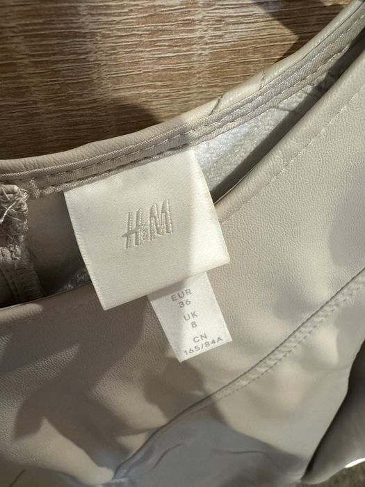 Сукня бежева  H&M