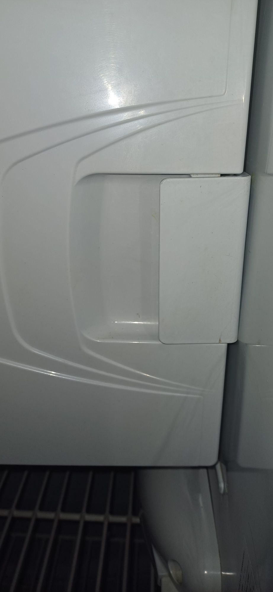 Холодильник Indesit