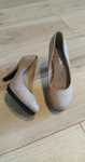 Buty damskie na obcasie 37