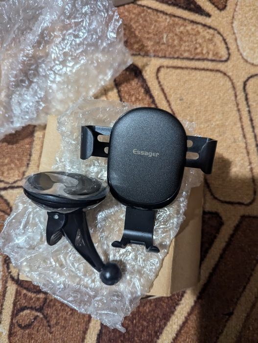 Essager ZL-40 автомобільний гравітаційний тримач смартфона присоска