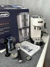 Кавоварка DeLonghi EC 685 M рожковая! На гарантии!