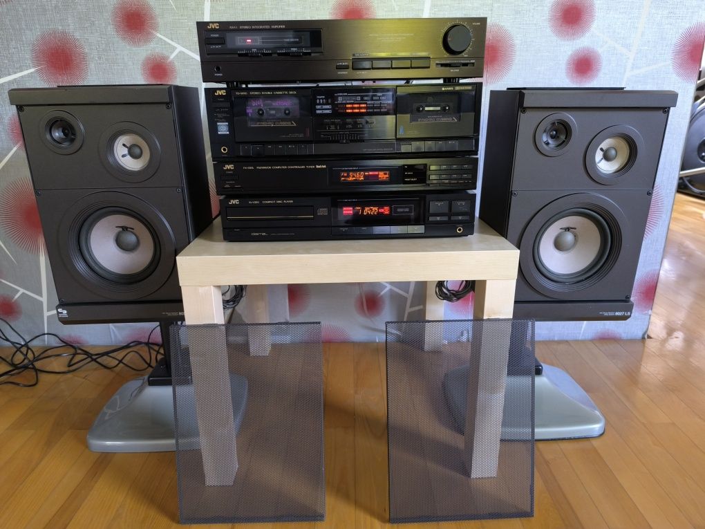 Zestow audio JVC z kolumnami