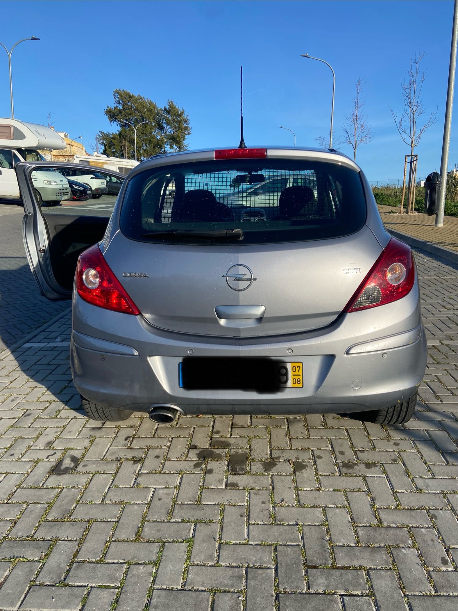 Opel corsa comercial