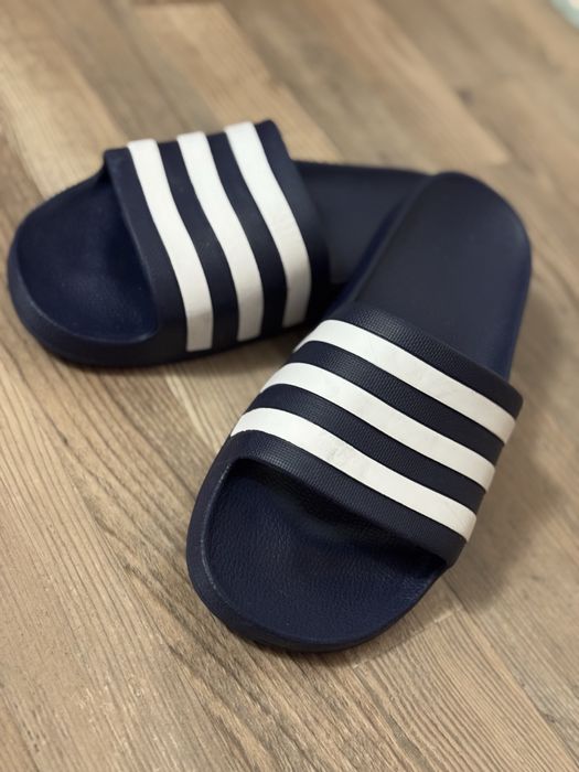 НОВІ оригінальні шльопанці Adidas