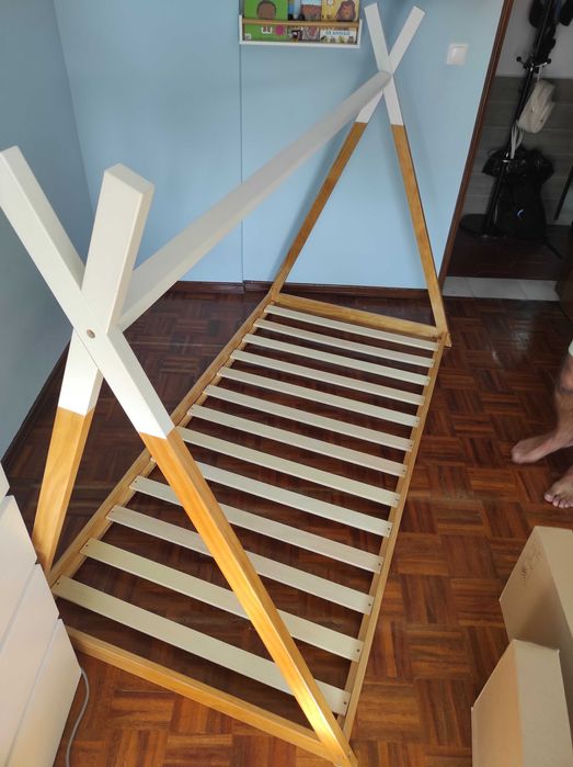 Cama de criança (índio) + colchão Emma
