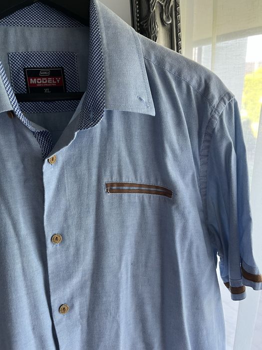 Niebieska koszula z krótkim rękawem bawełna