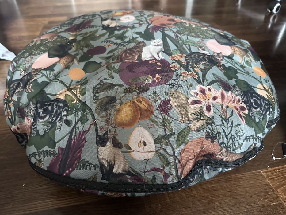 Domek, budka, legowisko dla psa/kota - 2 w 1