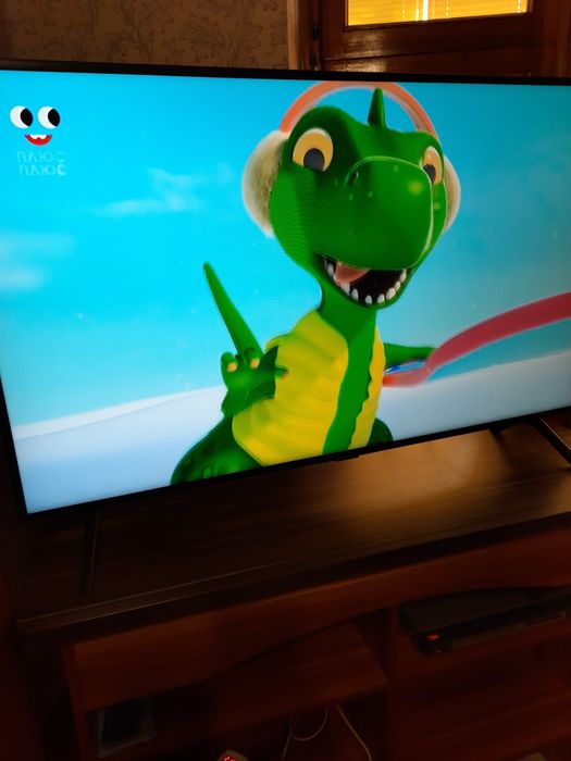Телевизор Samsung 4К LED UE49NU7120U в отлич. состоянии