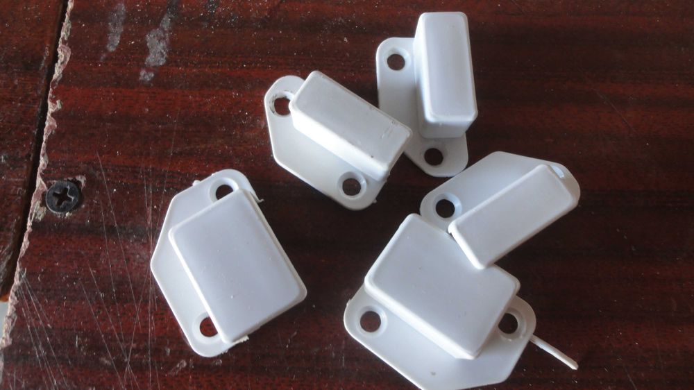 москитная сетка 1301,5х610 2шт. карман угловой 1комплект.