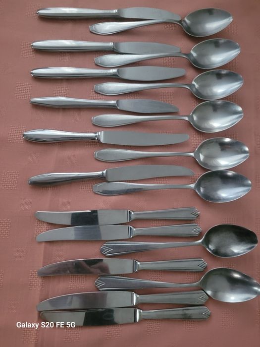 10/  Gerlach Zestaw noży  i łyżek.