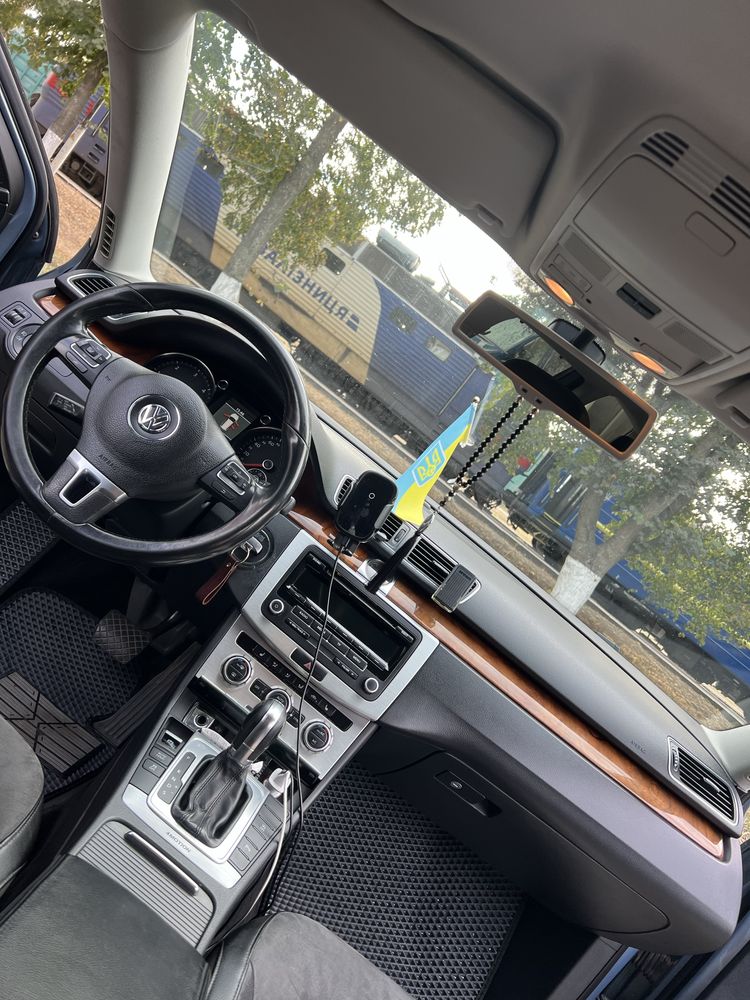 Продам автомобіль wolkswagen passat b7