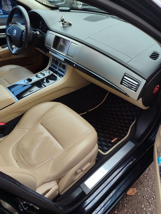 Хімчистка авто | Полірування фар | Твердий віск | Антибітум | Антидощ