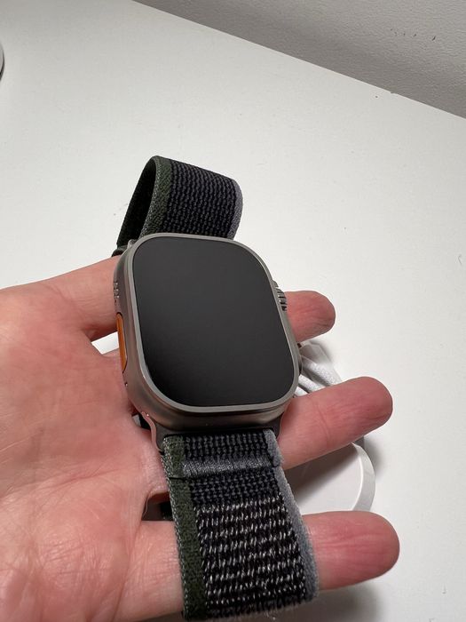 Apple Watch Ultra 2 Natural Titanium
