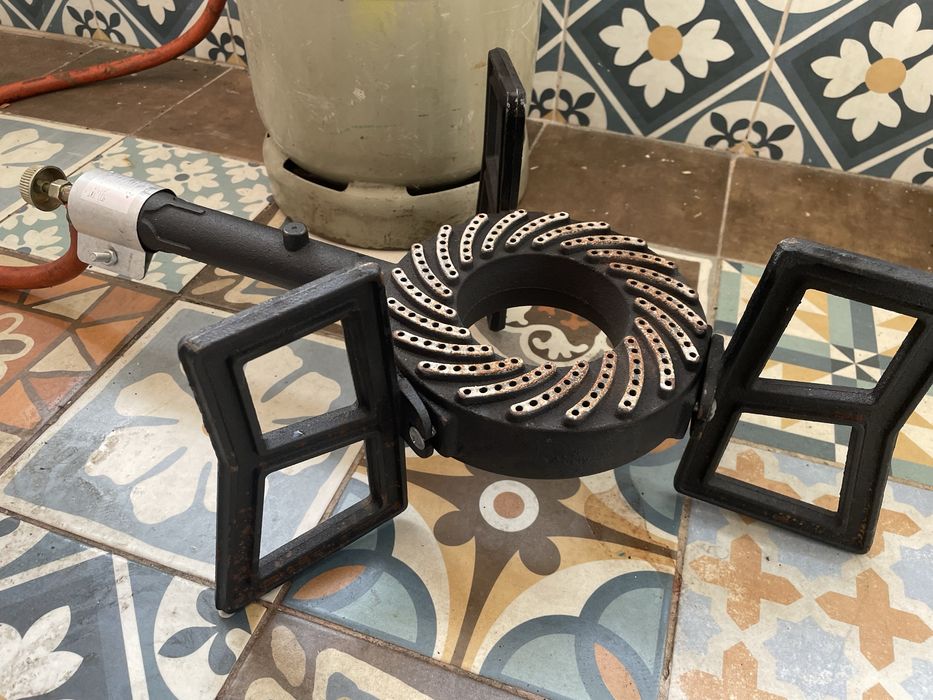 Газова чавунна горелка таганок 5,5кВт конфорка для кемпінгу ресторана