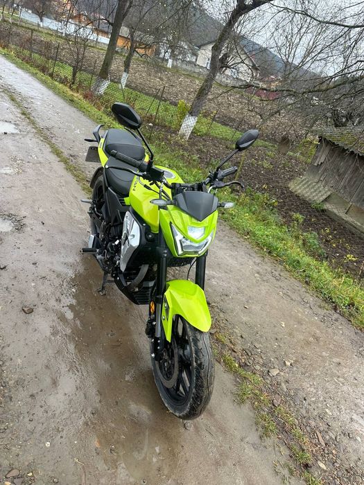 Продам мотоцикл Lifan SR 220