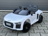 Auto na akumulator AUDI R8 Spyder USB,SKÓRA,EVA białe