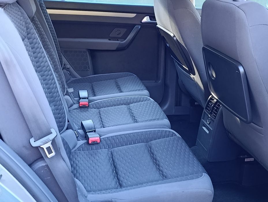 VW Touran 1.4tsi 140kM 2009r Nowy Rozrząd Nowy Olej Nowy Przegląd i OC