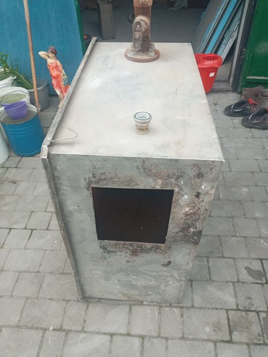 Ємність з нержавіючої сталі