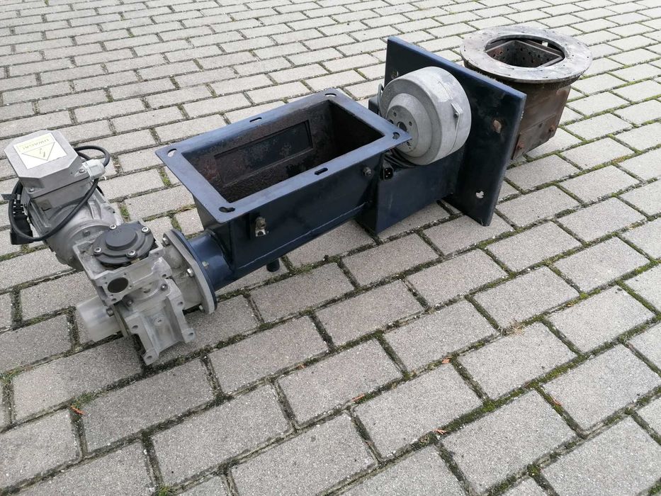 Podajnik do pieca ekogroszek + pojemnik na opał 225kg Dziubarczyk
