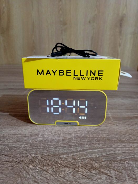 Бездротова колонка-будильник Maybelline