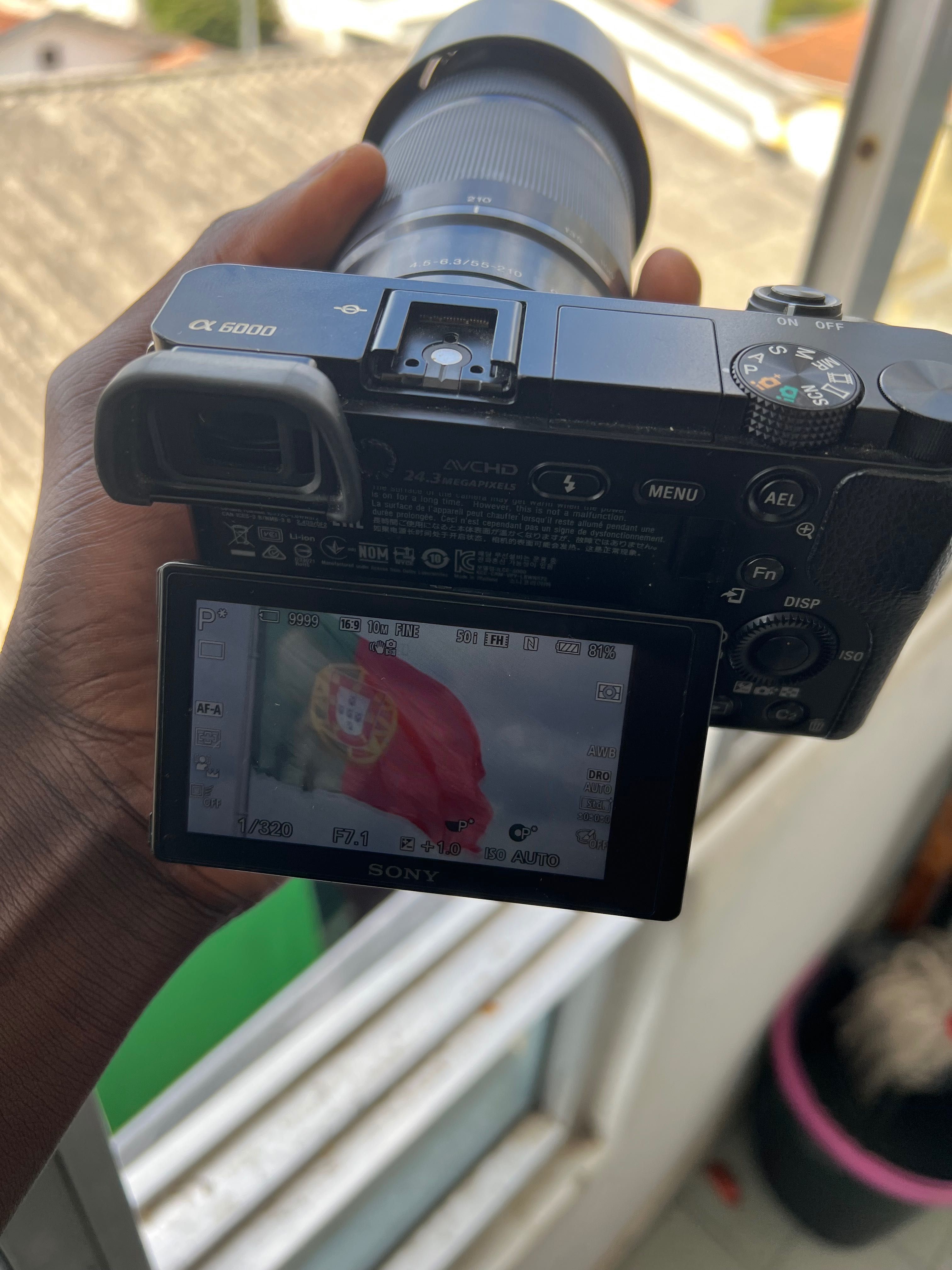 Câmera da Sony ax6000