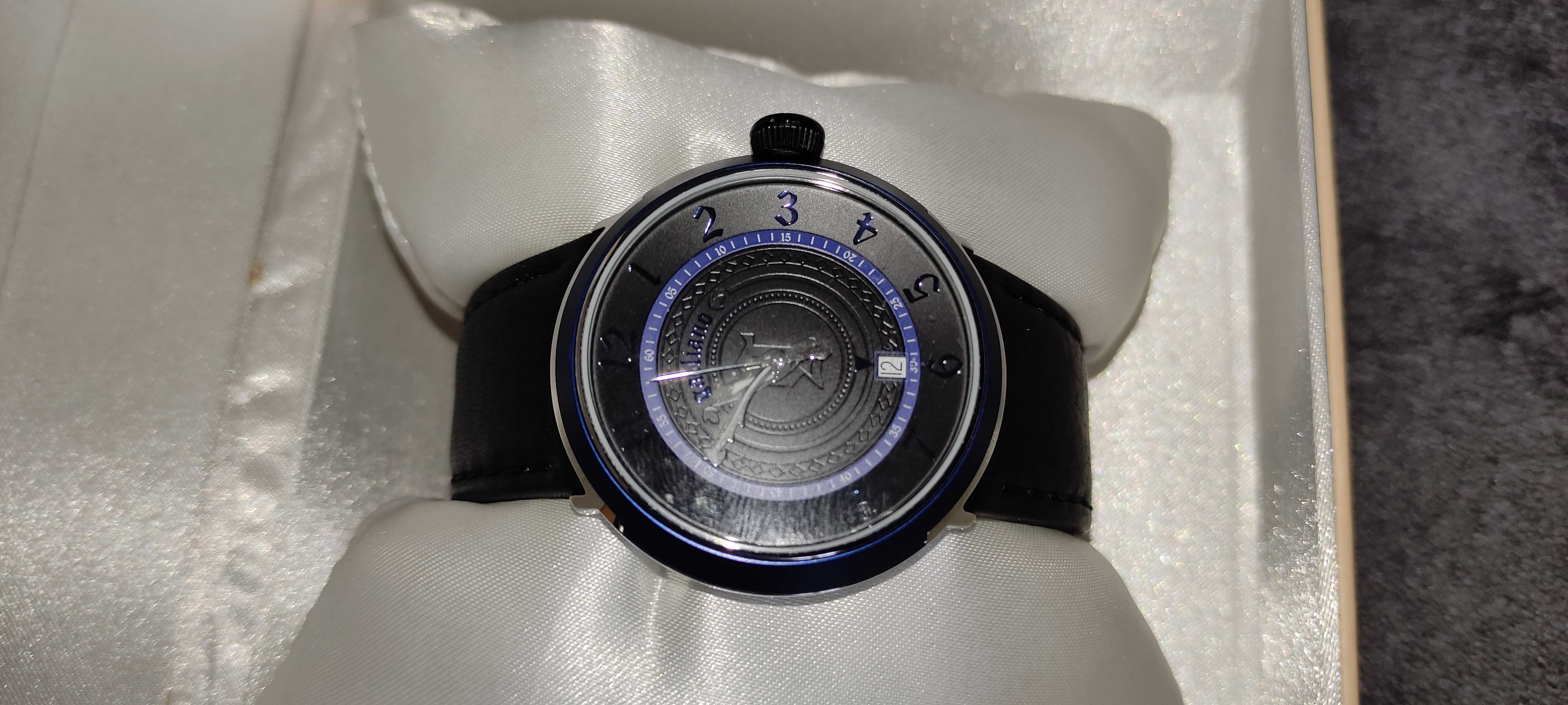 Zegarek marki Galliano