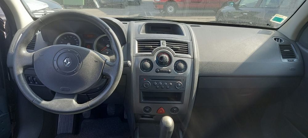 Renault Megane 1.5 DCI de 2004 disponível para peças