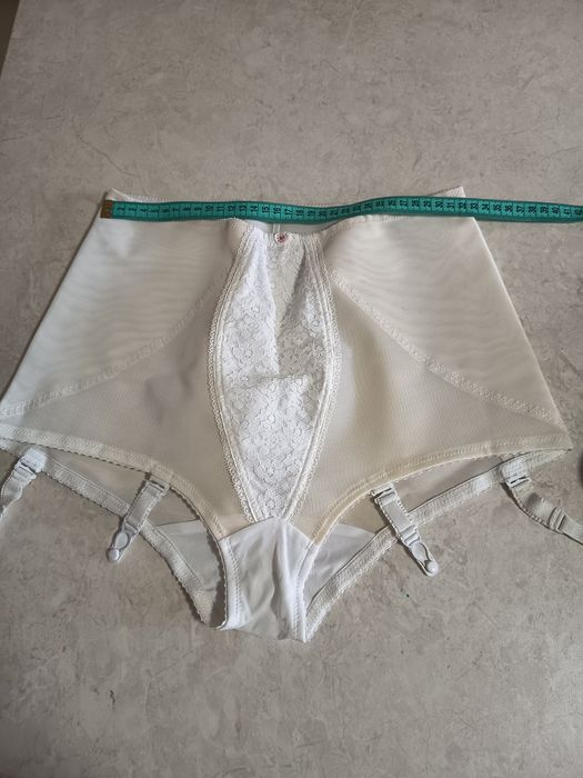 Majtki wyszczuplające modelujące 44 46 L xl do pończoch