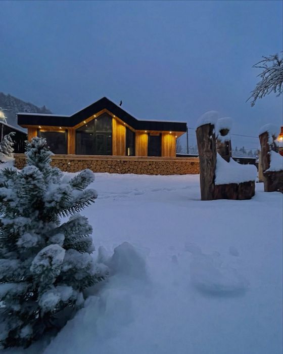 Будиночок для відпочинку з чанном джакузі