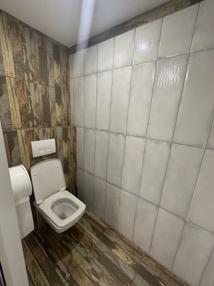 Продам в центрі міста приміщення 115м2