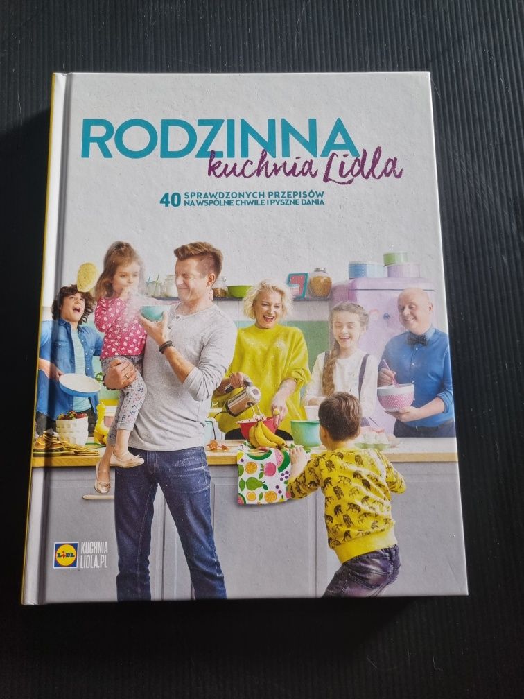Książka rodzinna Kuchnia Lidla Daria Ładocha Karol Okrasa P. Małecki