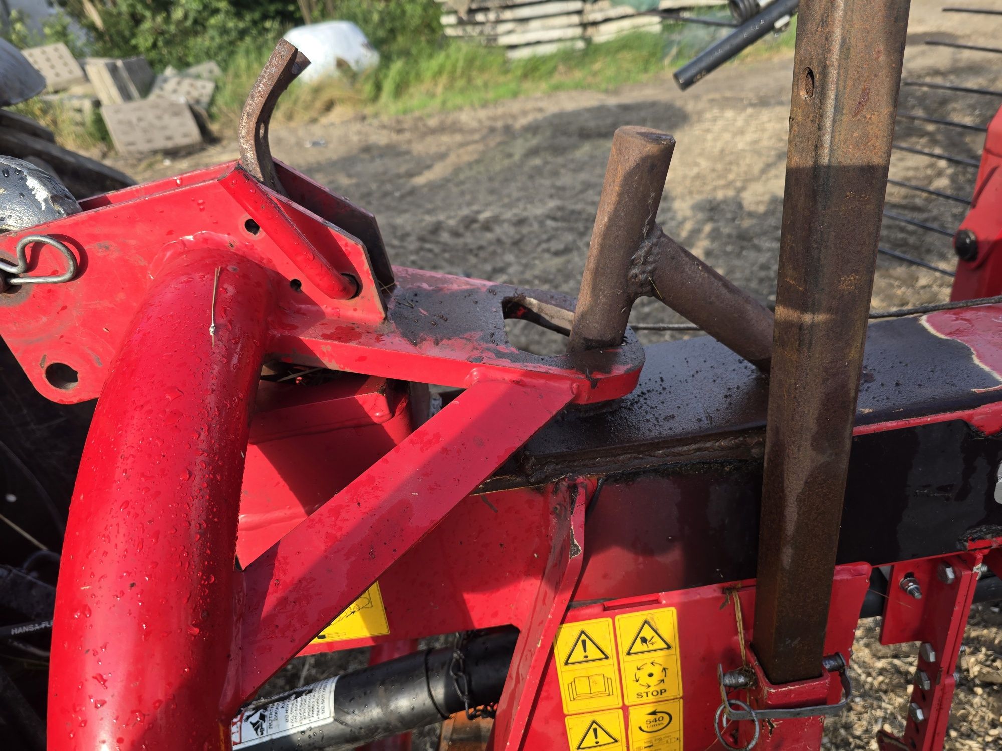 Zgrabiarka dwukaruzelowa kongskilde r655ds