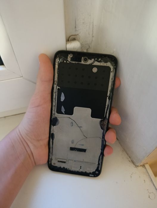 Продам redmi 10 под замену экрана