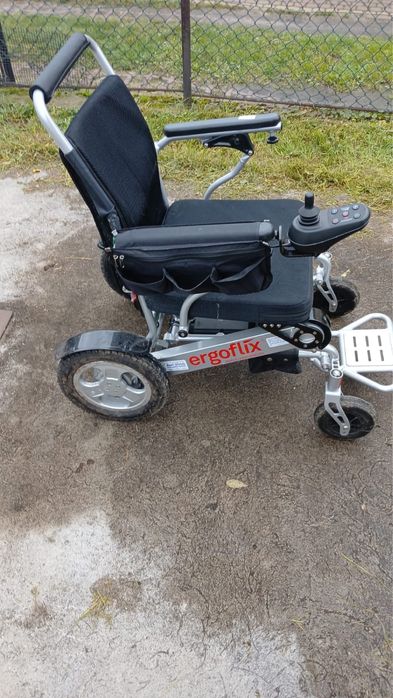 Wózek inwalidzki elektryczny