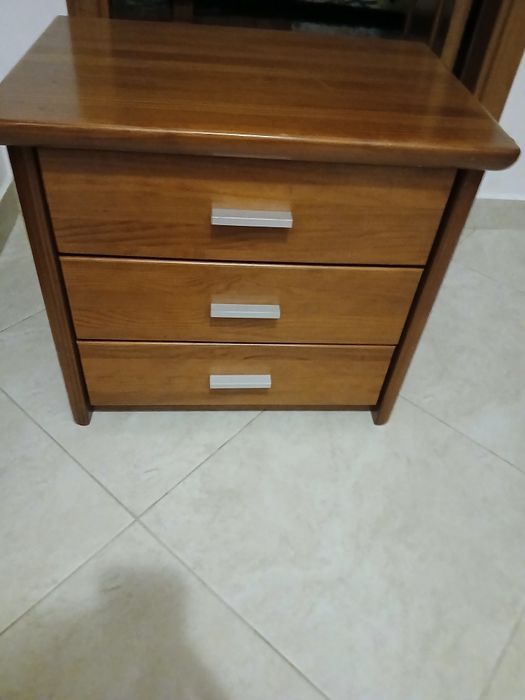 Mobiliário , mesa de cabeceira ou camiseiro