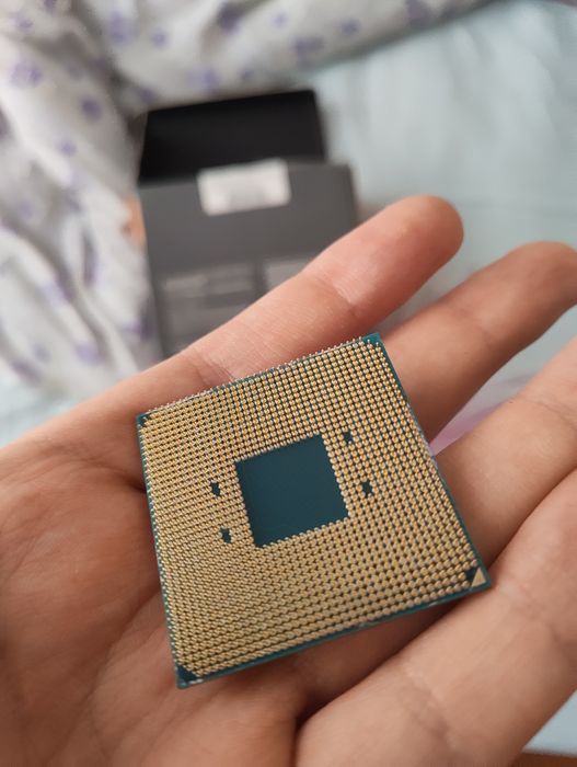 Процессор AMD Ryzen 5 1600X отличное состояние, рабочий