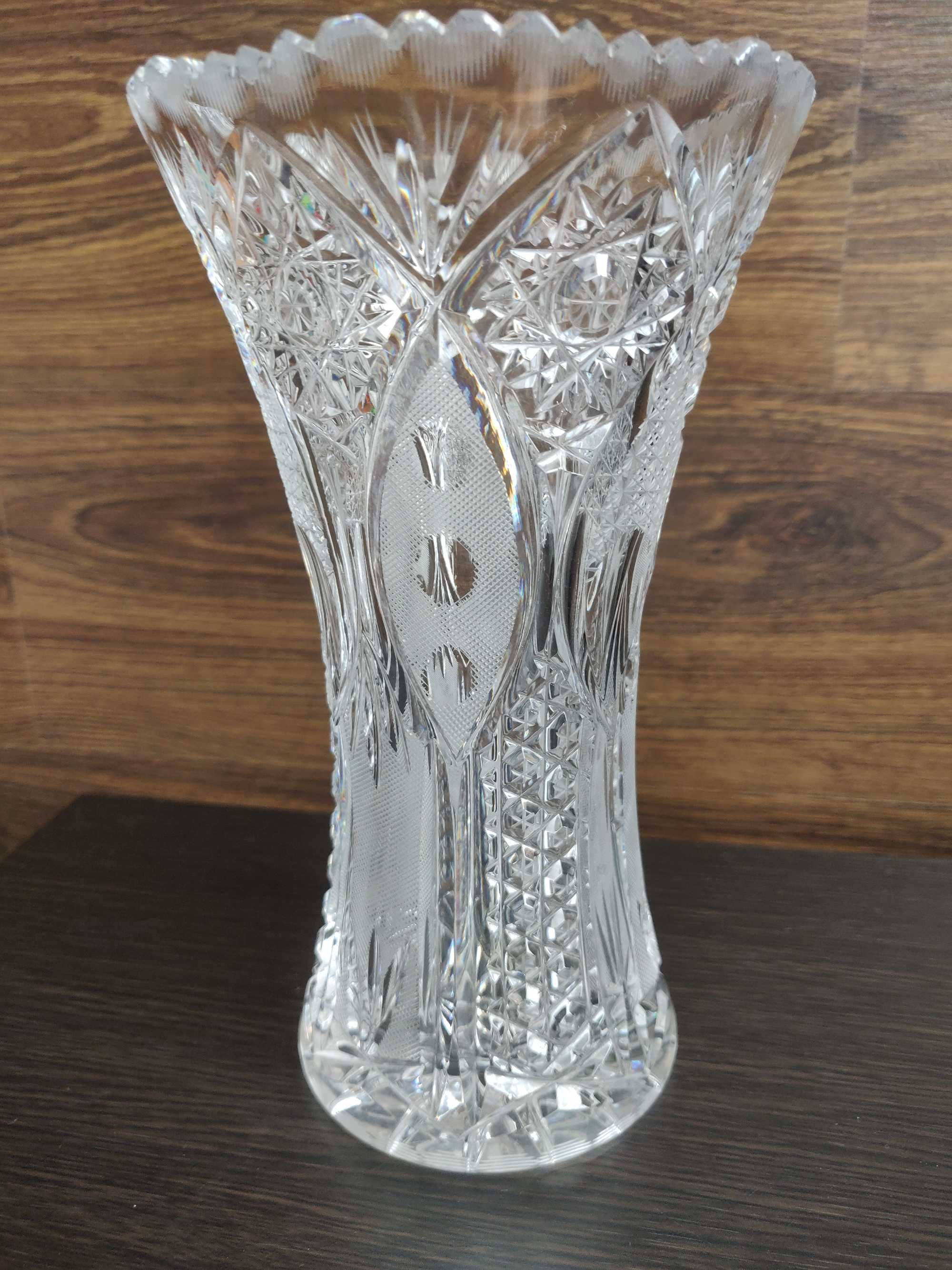 Ваза CRYSTAL BOHEMIA, узор цветочный+ сетка, D 12 см./ 9 см, H 20 см.