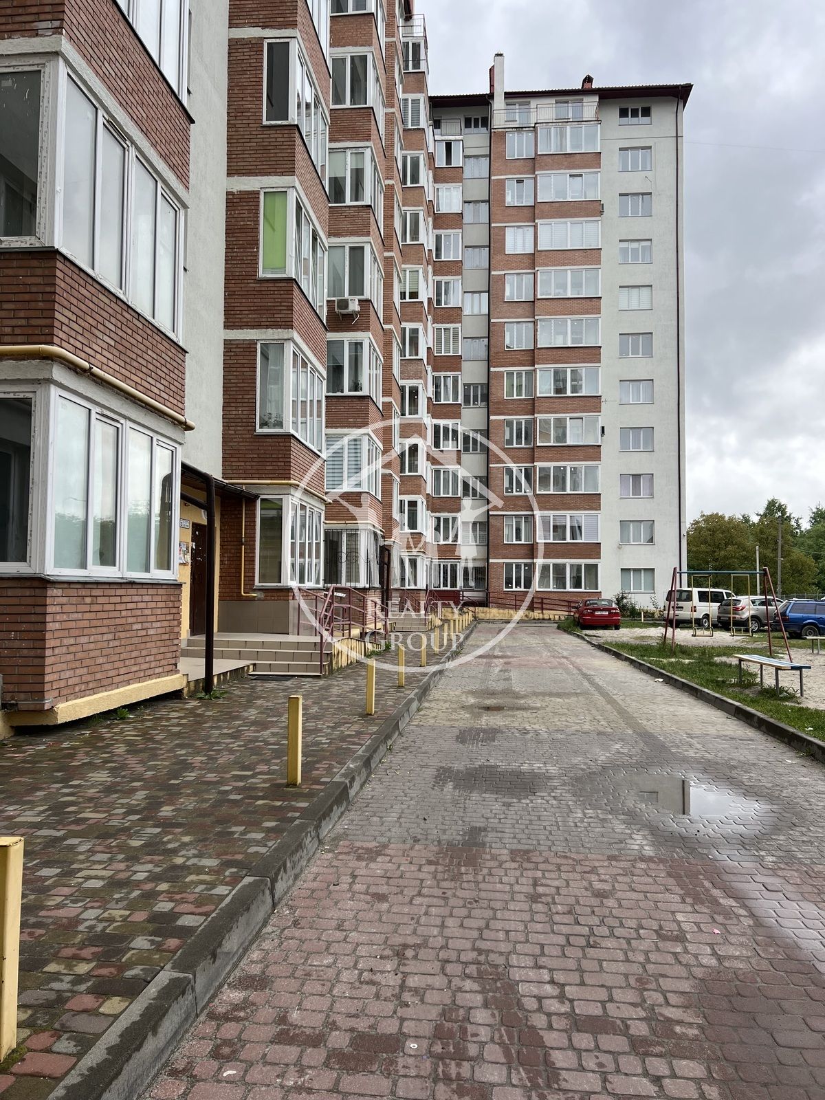 Продаж 2 кімнатної квартири 69 кВ.м53000