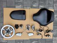 Yamaha Raider-zbiornik, tłumik, podnóżki, siedzenie, oparcie pasażera.